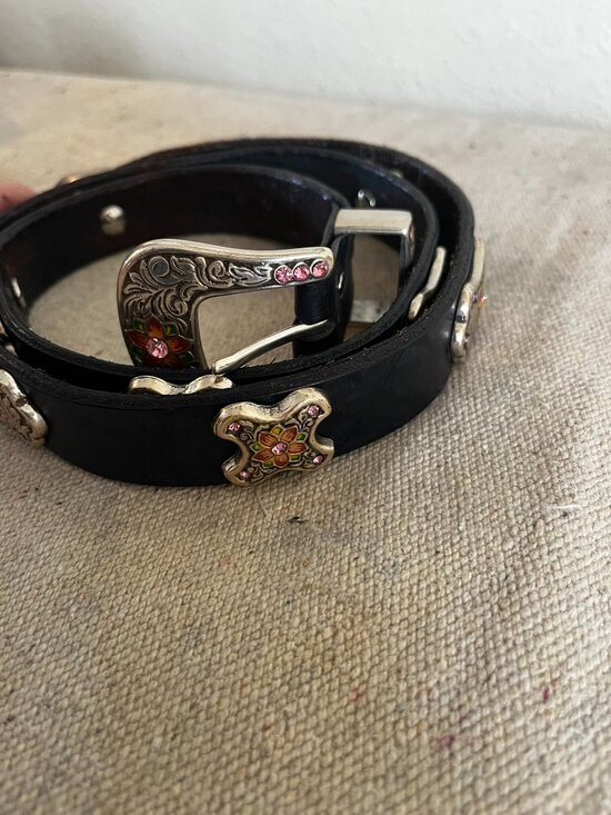 TLF Woman Beautiful Blindly Floral Rhinestone/Silver Tone Leather Western Belt main image 4